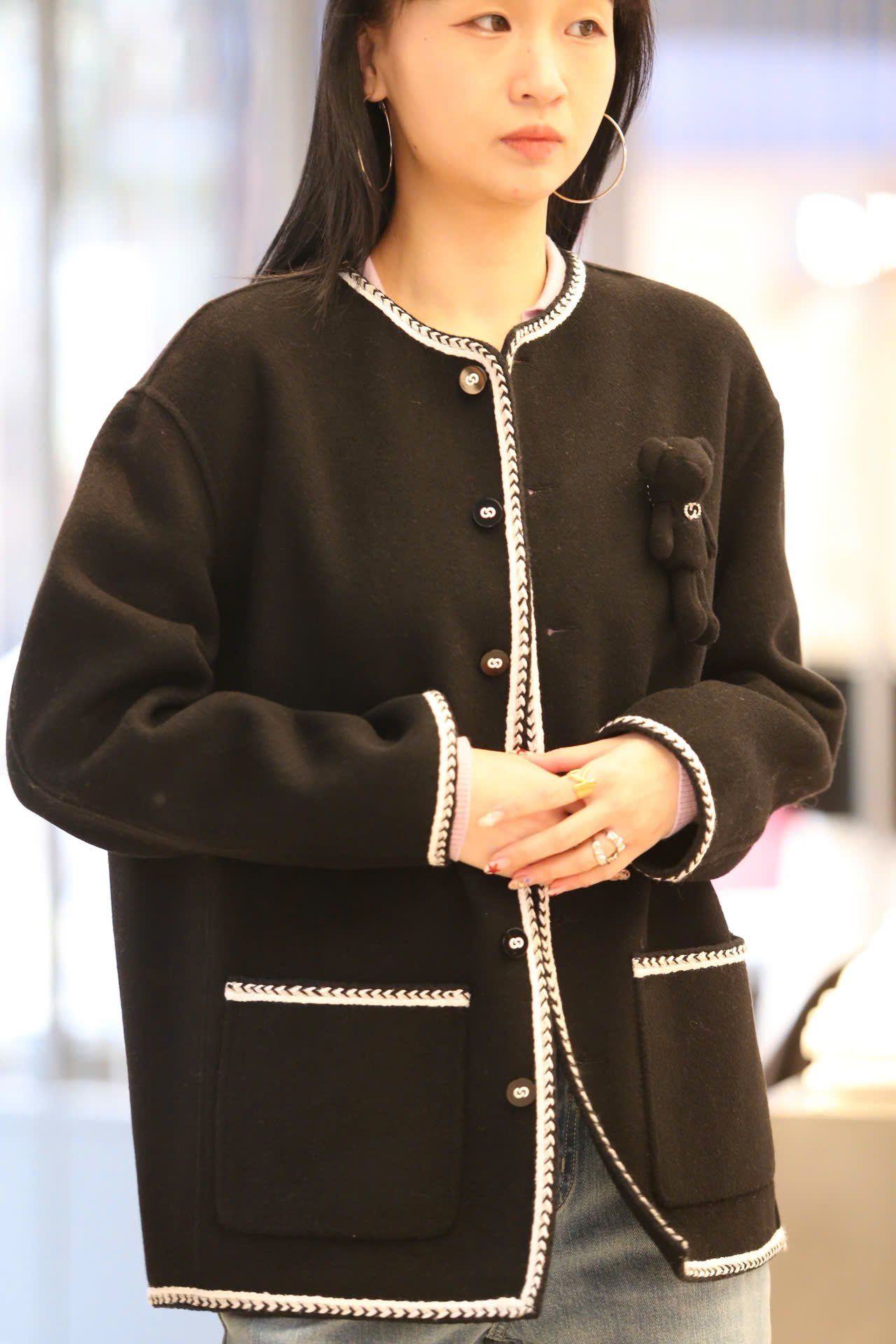  3.Áo khoác dạ Gấu ngực - Xanh đen 