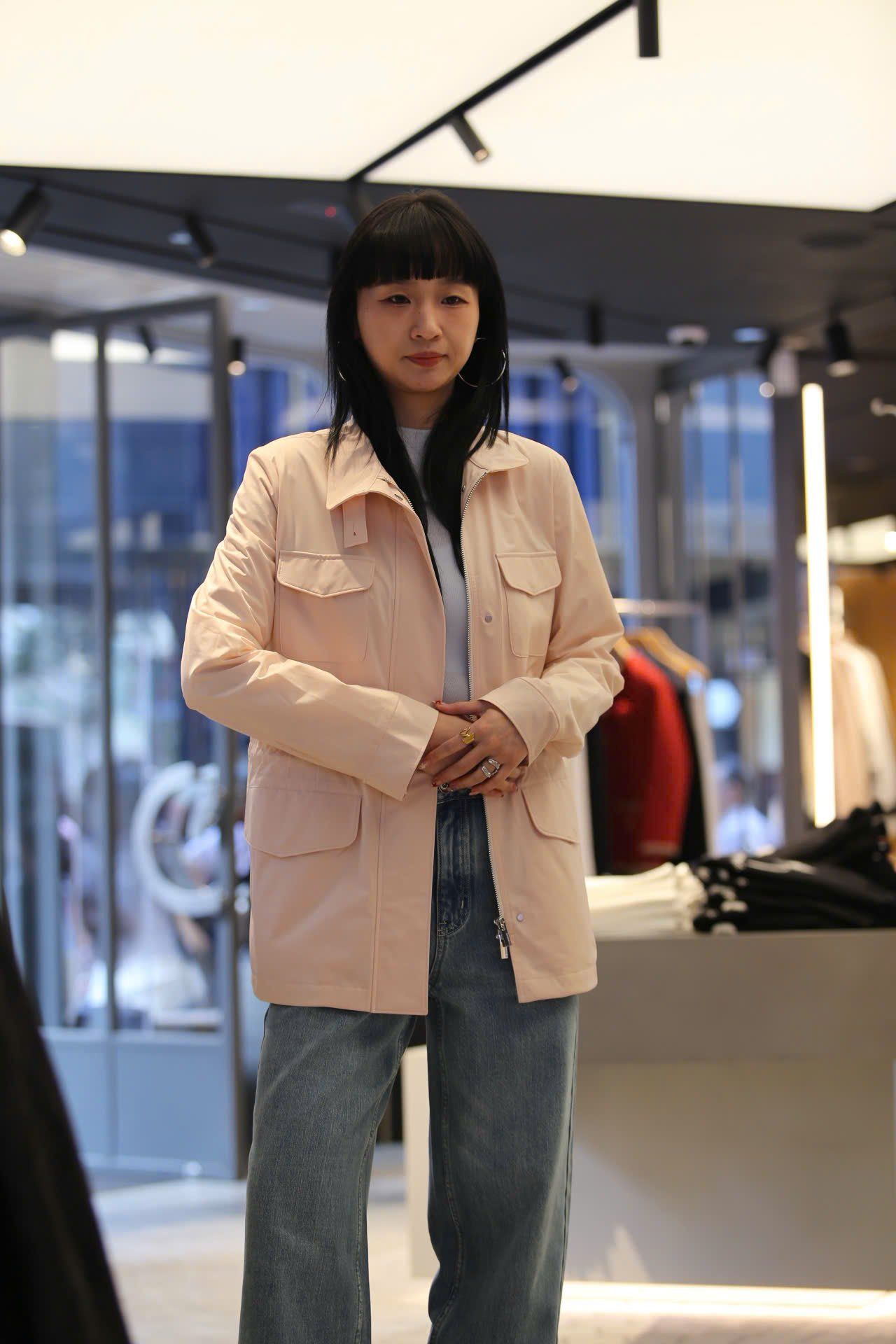  Áo khoác gió hồng phấn 4 túi hộp 