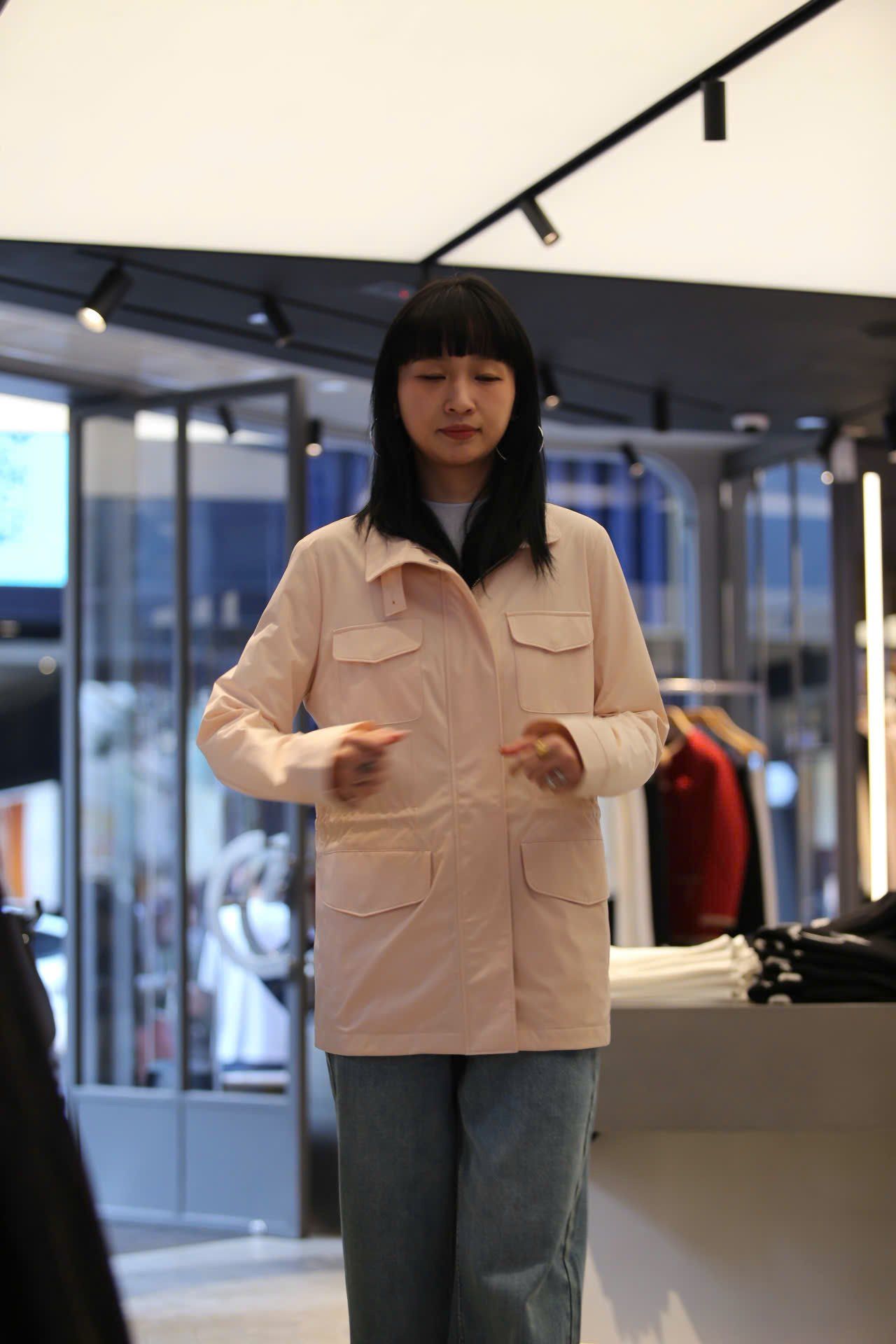  Áo khoác gió hồng phấn 4 túi hộp 