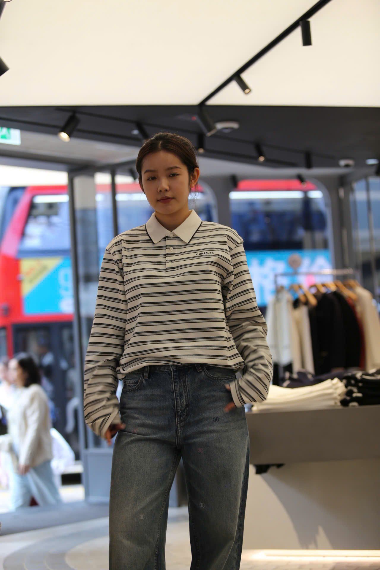  Áo polo cổ trắng, kẻ đen dài tay 