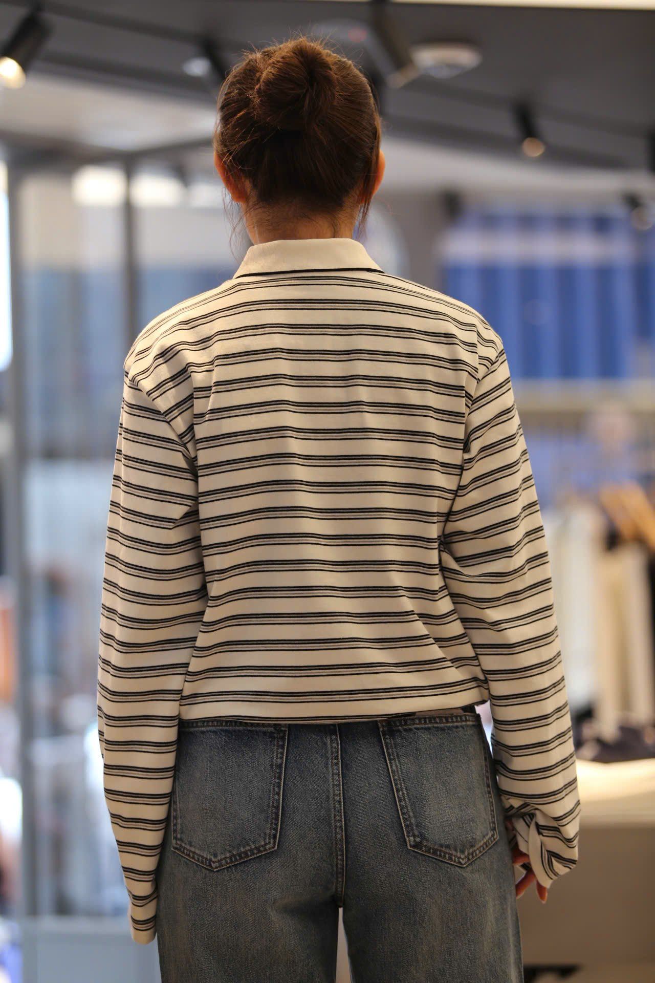  Áo polo cổ trắng, kẻ đen dài tay 