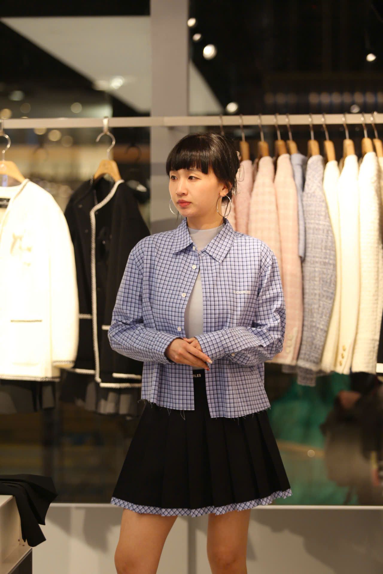  Áo sơ mi dáng ngắn Xanh lam kẻ 