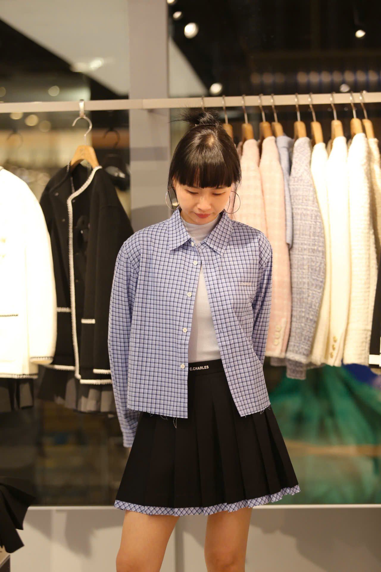  Áo sơ mi dáng ngắn Xanh lam kẻ 