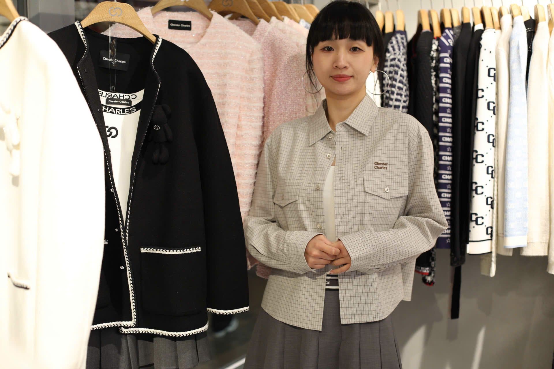  Áo sơ mi kẻ, màu be sáng 2 túi trước 