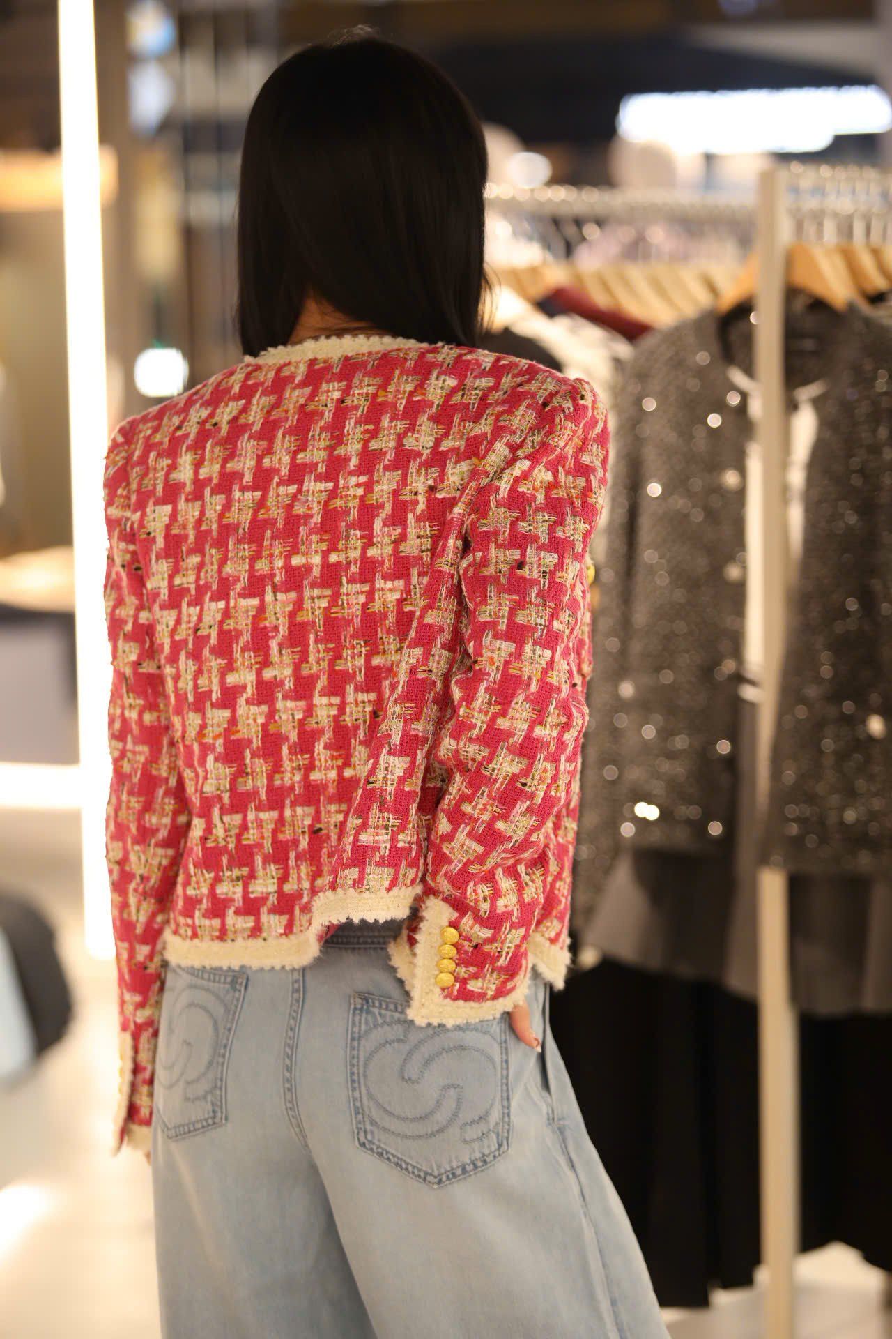  Quần jean giấy xanh logo tròn túi sau 