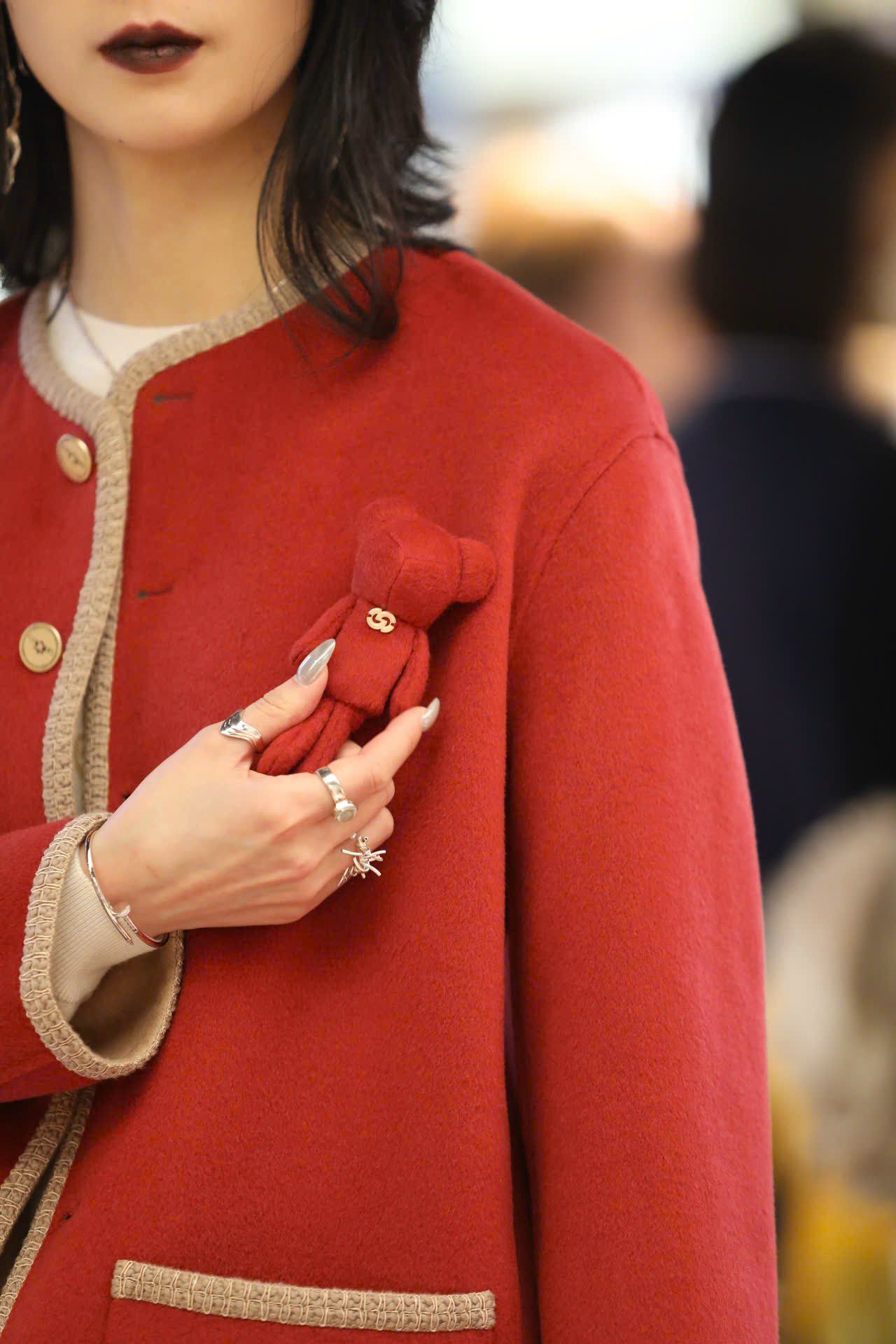  4.Áo khoác dạ Gấu ngực - Đỏ 