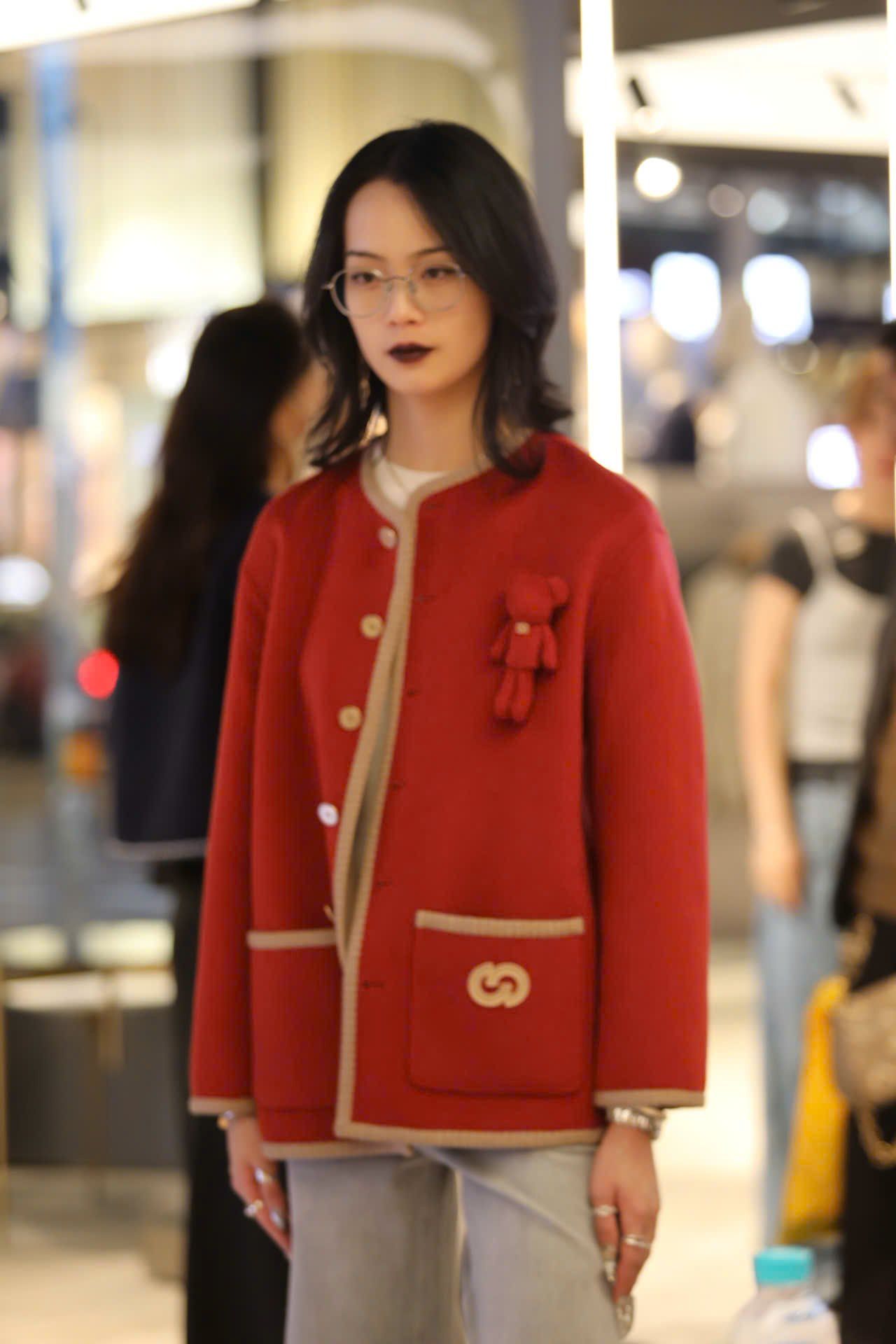  4.Áo khoác dạ Gấu ngực - Đỏ 