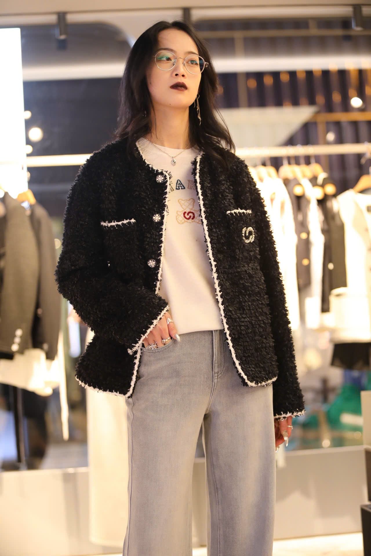  Áo khoác lông logo CC 