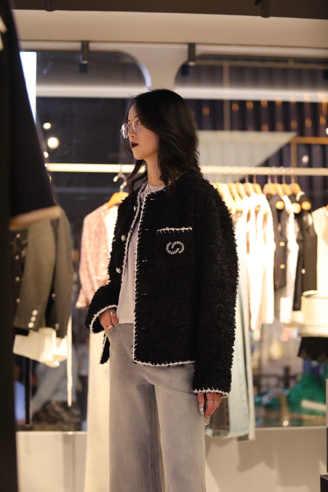  Áo khoác lông logo CC 