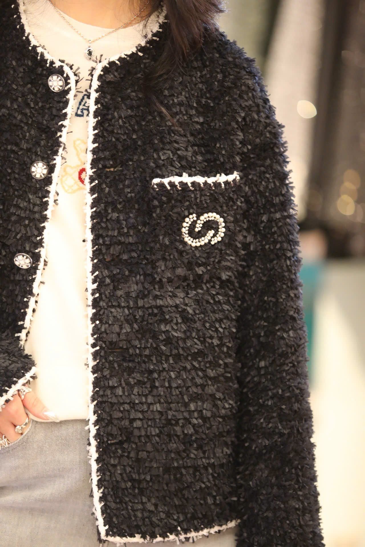  Áo khoác lông logo CC 