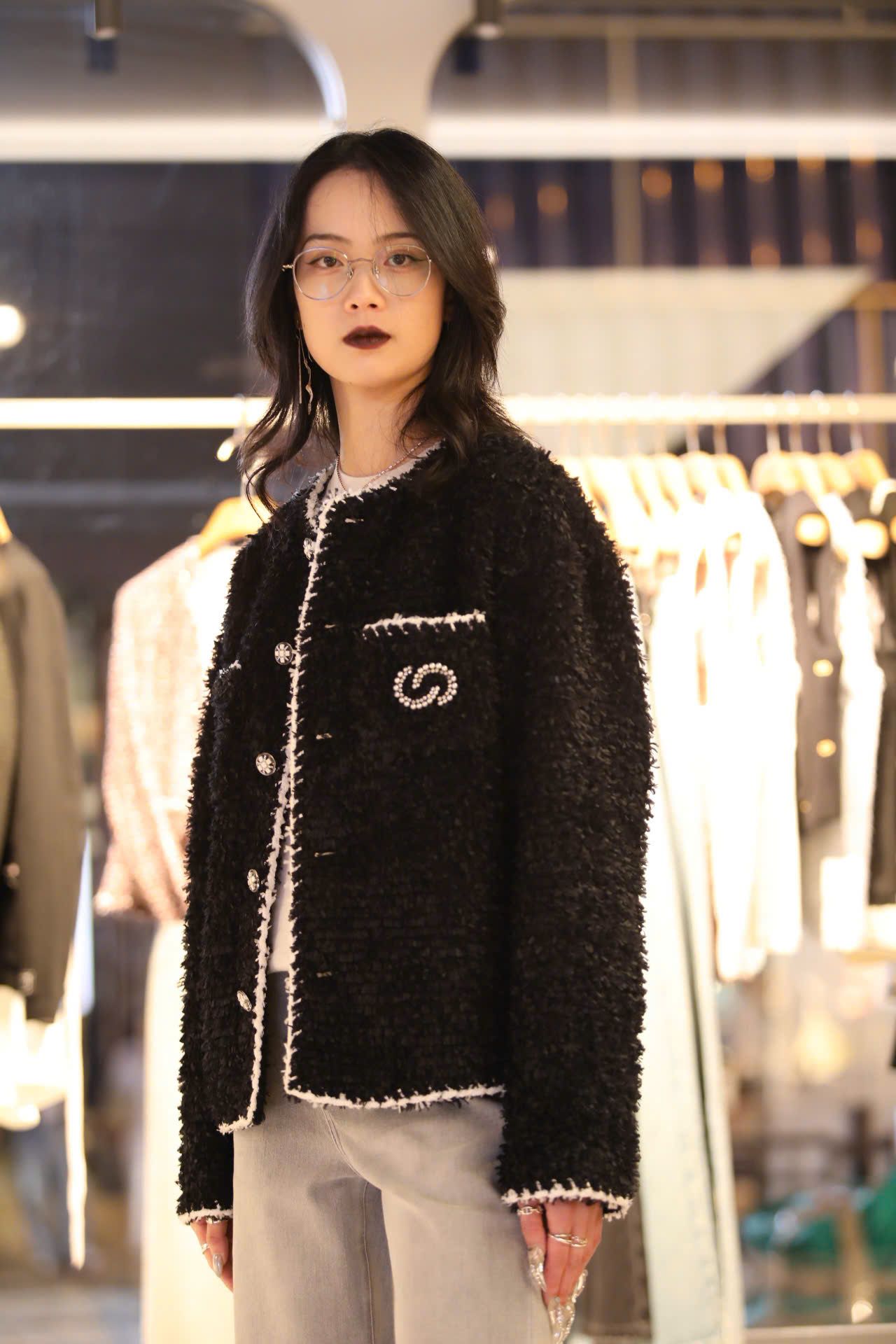  Áo khoác lông logo CC 