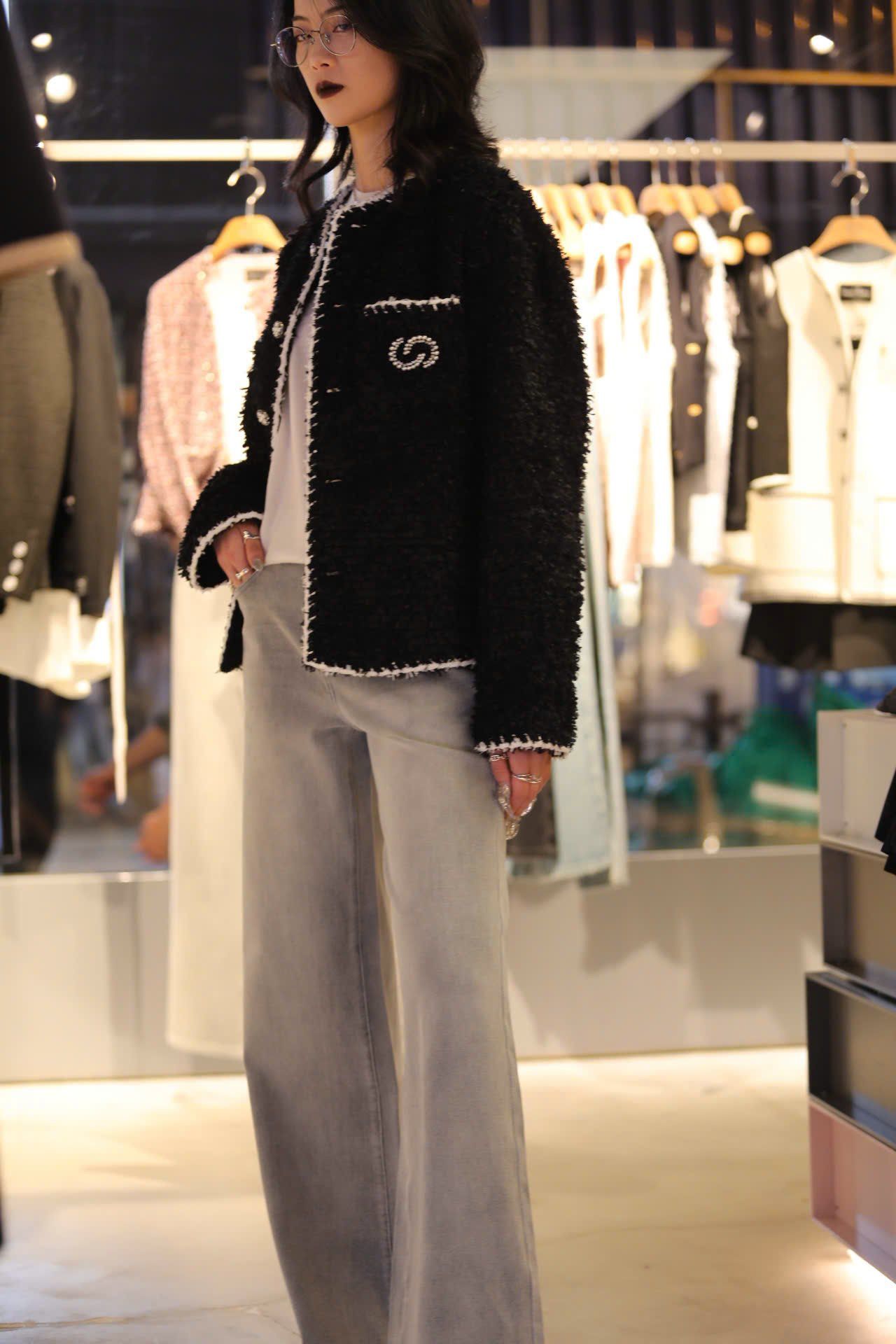  Áo khoác lông logo CC 