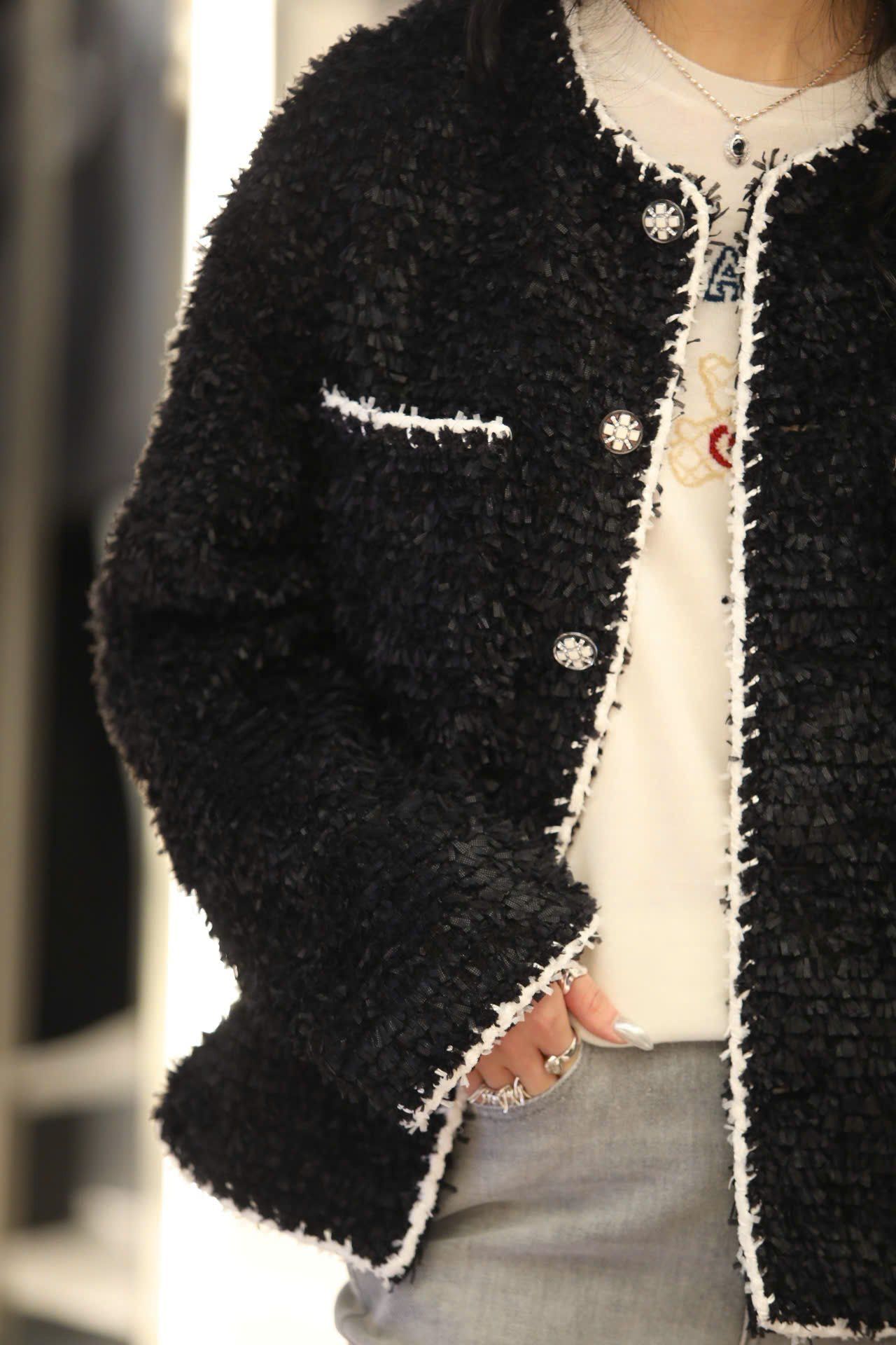  Áo khoác lông logo CC 