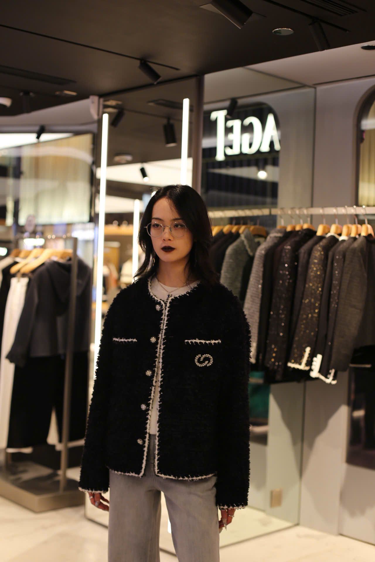  Áo khoác lông logo CC 