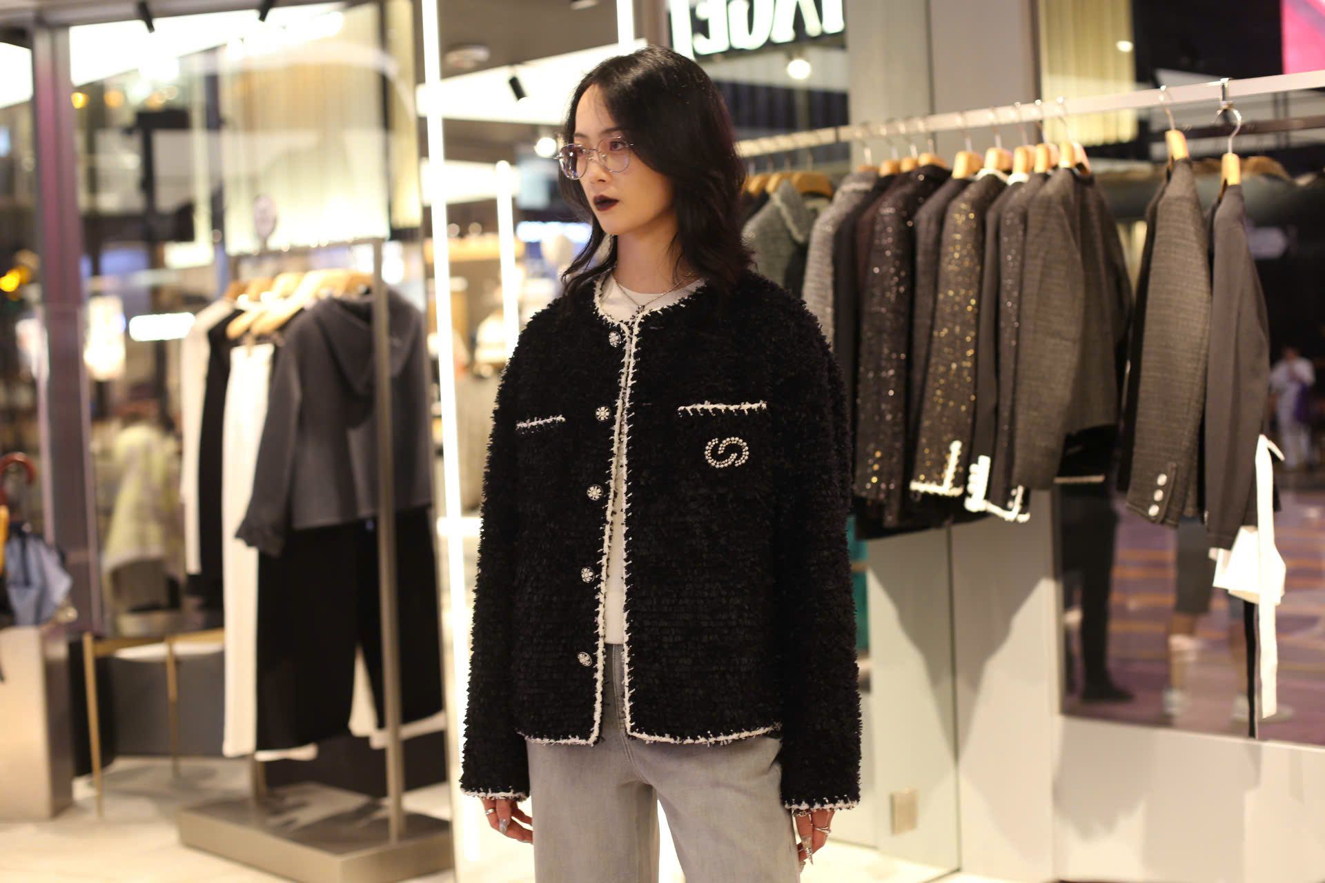  Áo khoác lông logo CC 