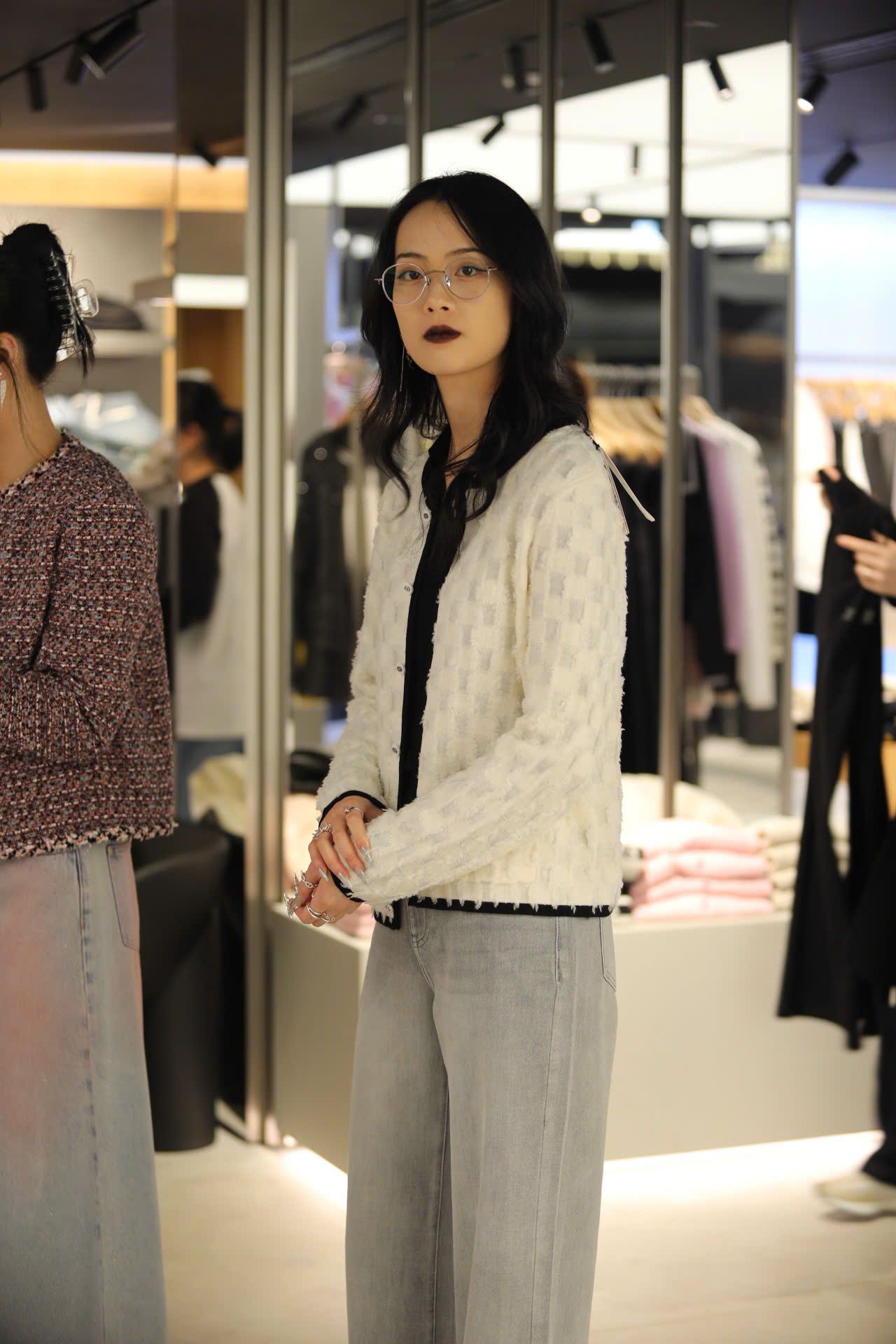  Áo CDG ô vuông trắng viền đen new25 