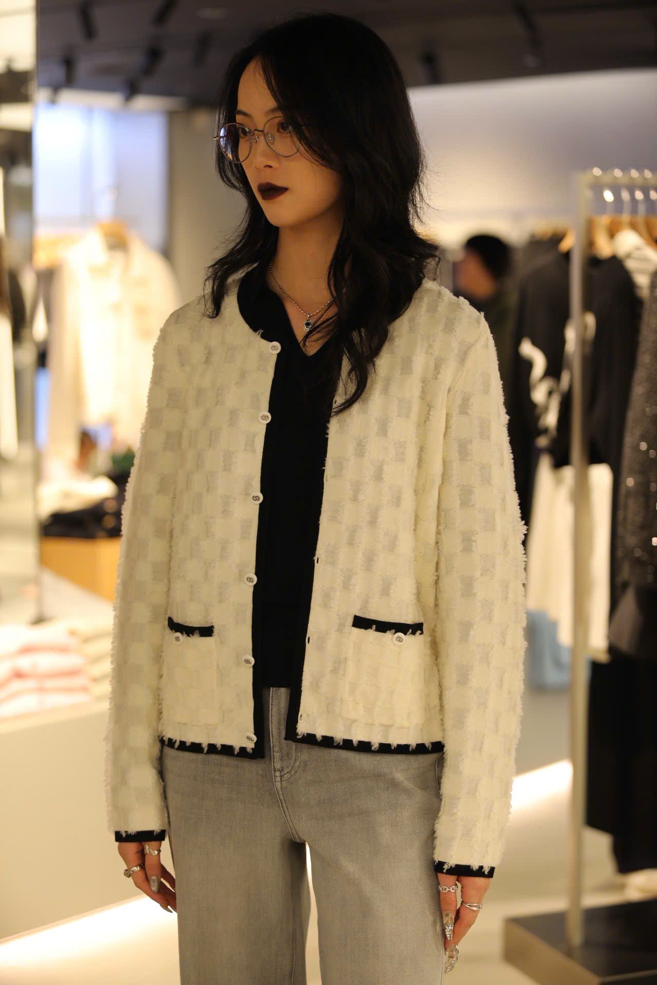  Áo CDG ô vuông trắng viền đen new25 