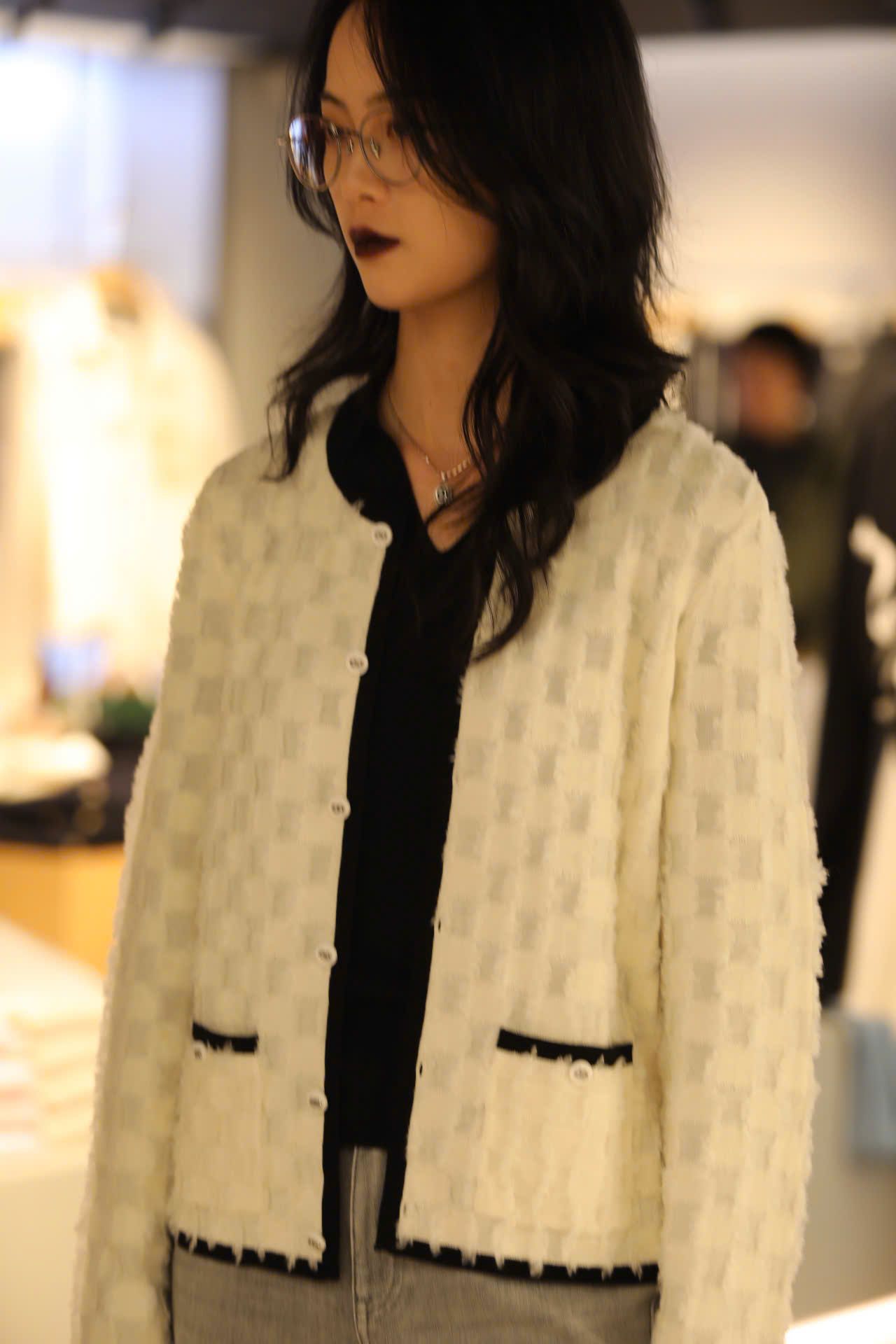  Áo CDG ô vuông trắng viền đen new25 