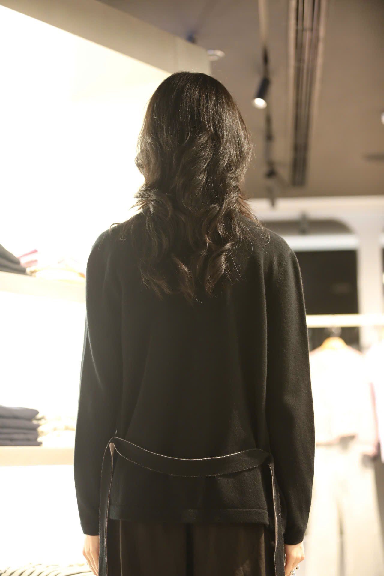  Áo CDG đen 4 túi kèm dây đai 