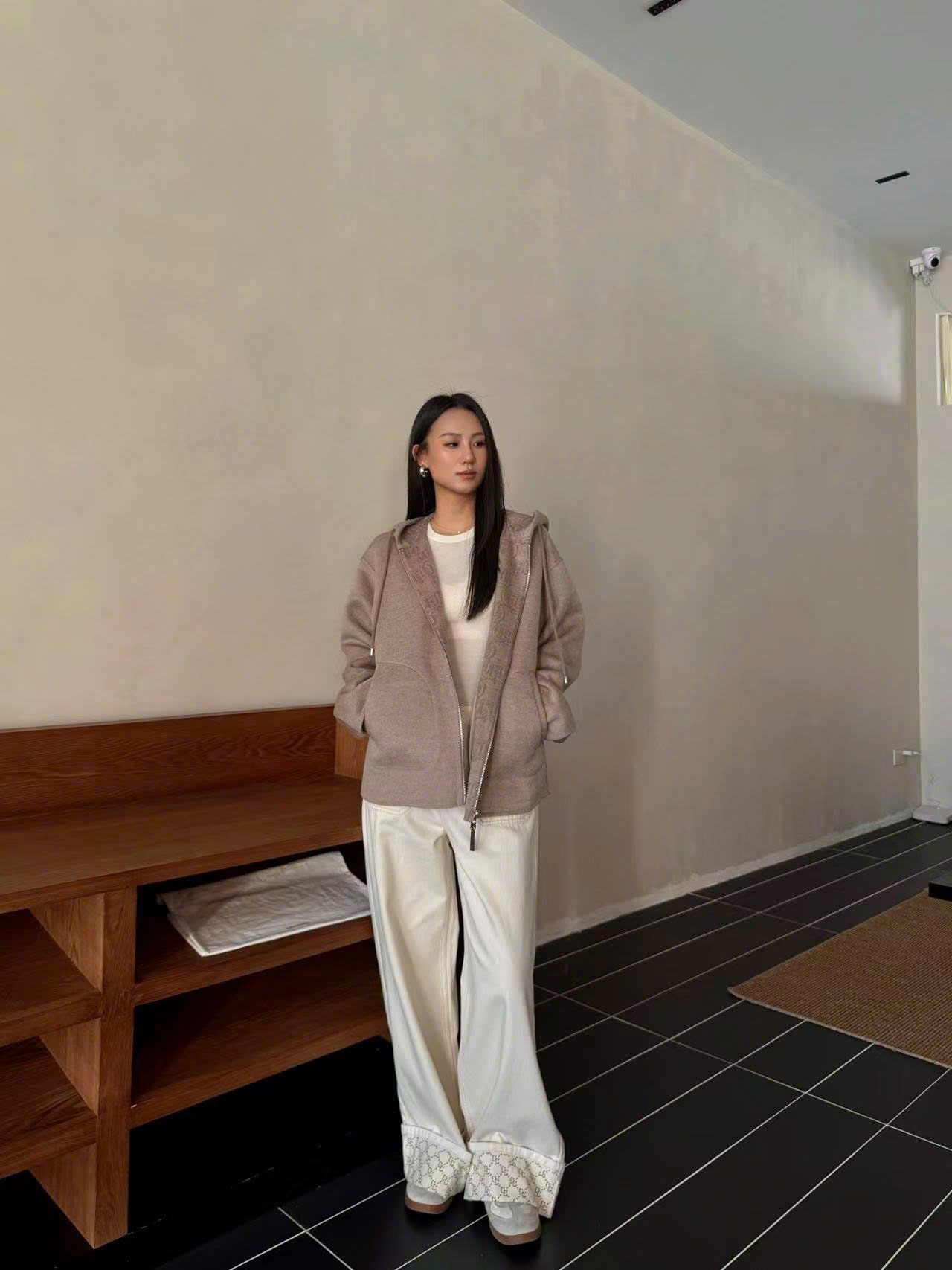  Áo dạ ép Nâu có mũ lót full logo 