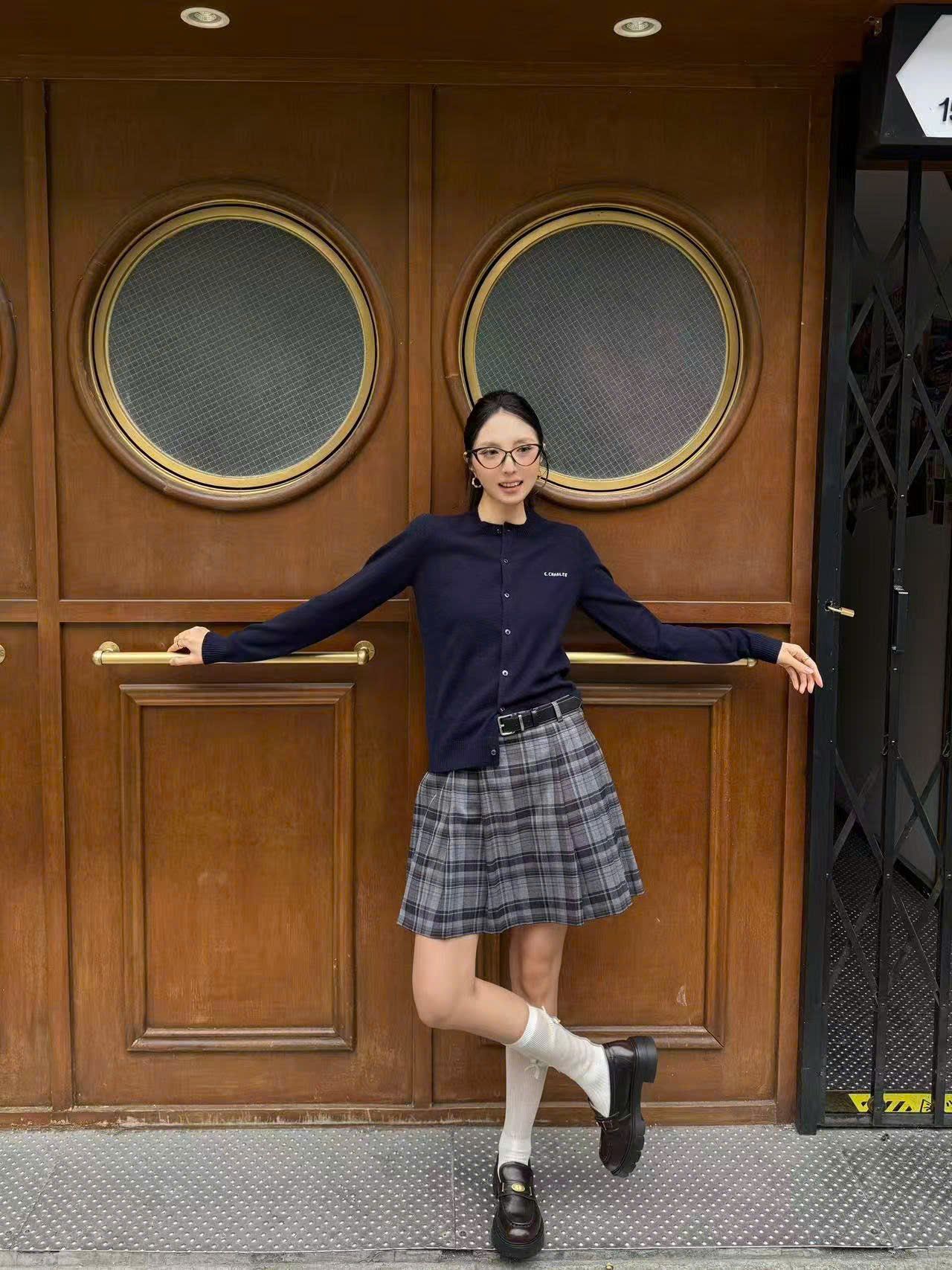  Áo CGD xanh navy Cashmere 