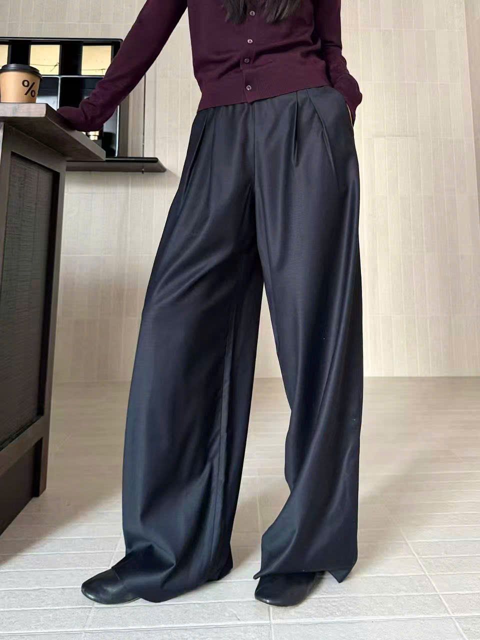  Quần tây đen ống rộng 