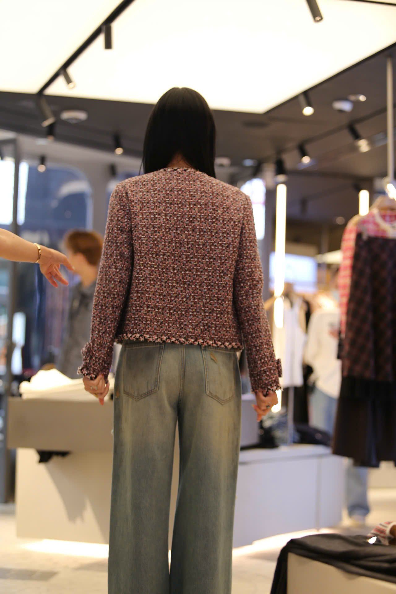  Quần jean rách gối ss25 