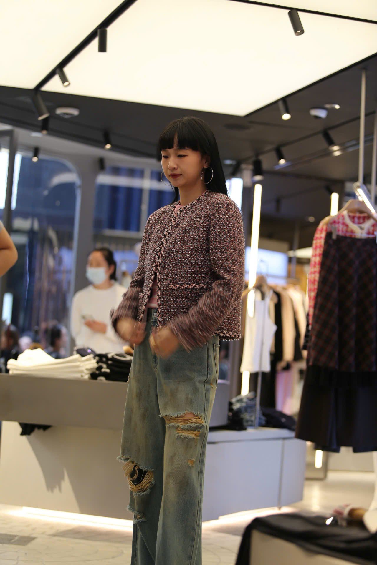  Quần jean rách gối ss25 