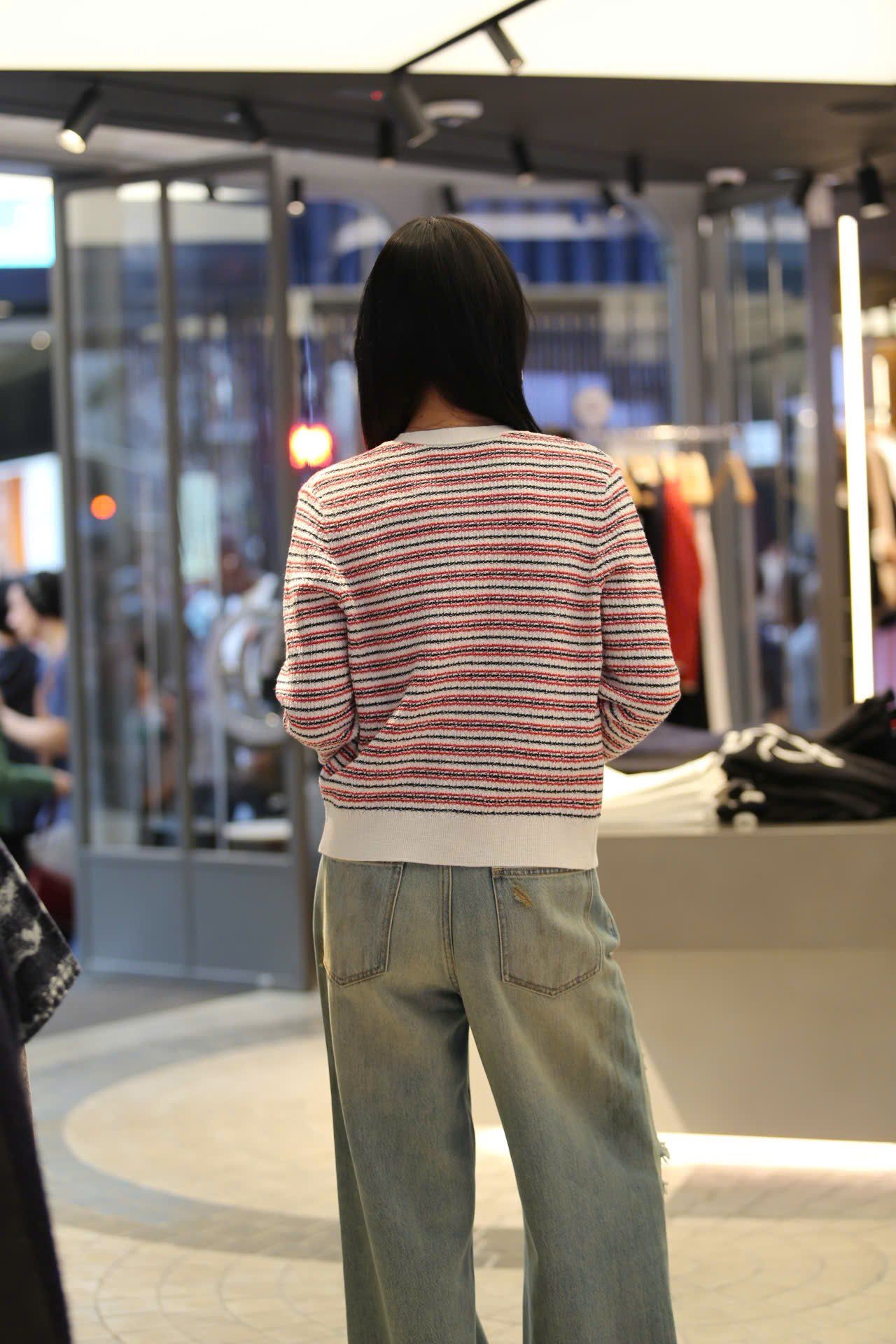  Quần jean rách gối ss25 