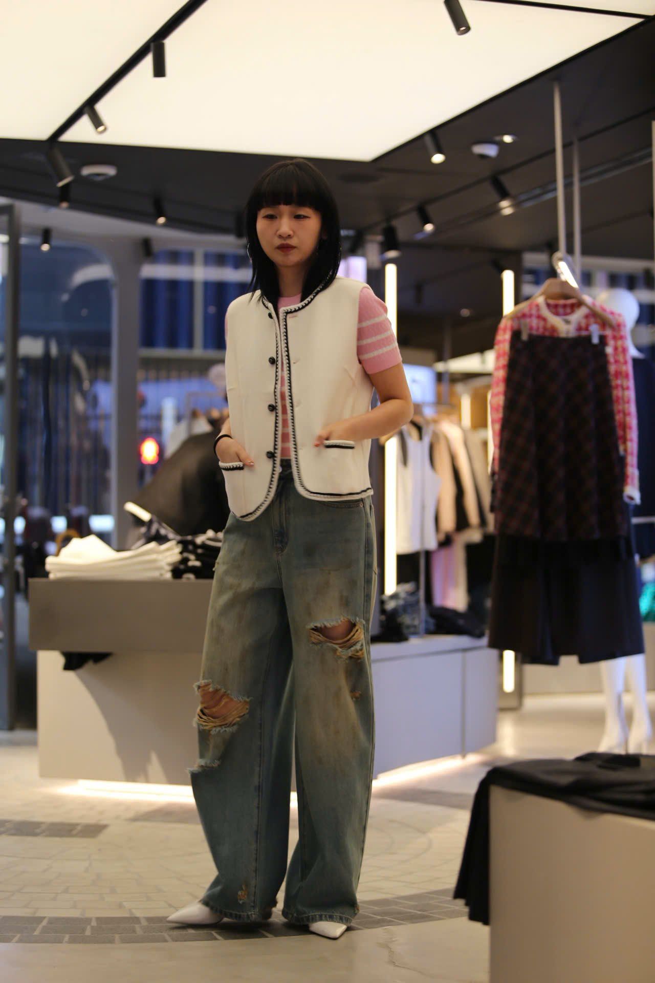  Quần jean rách gối ss25 