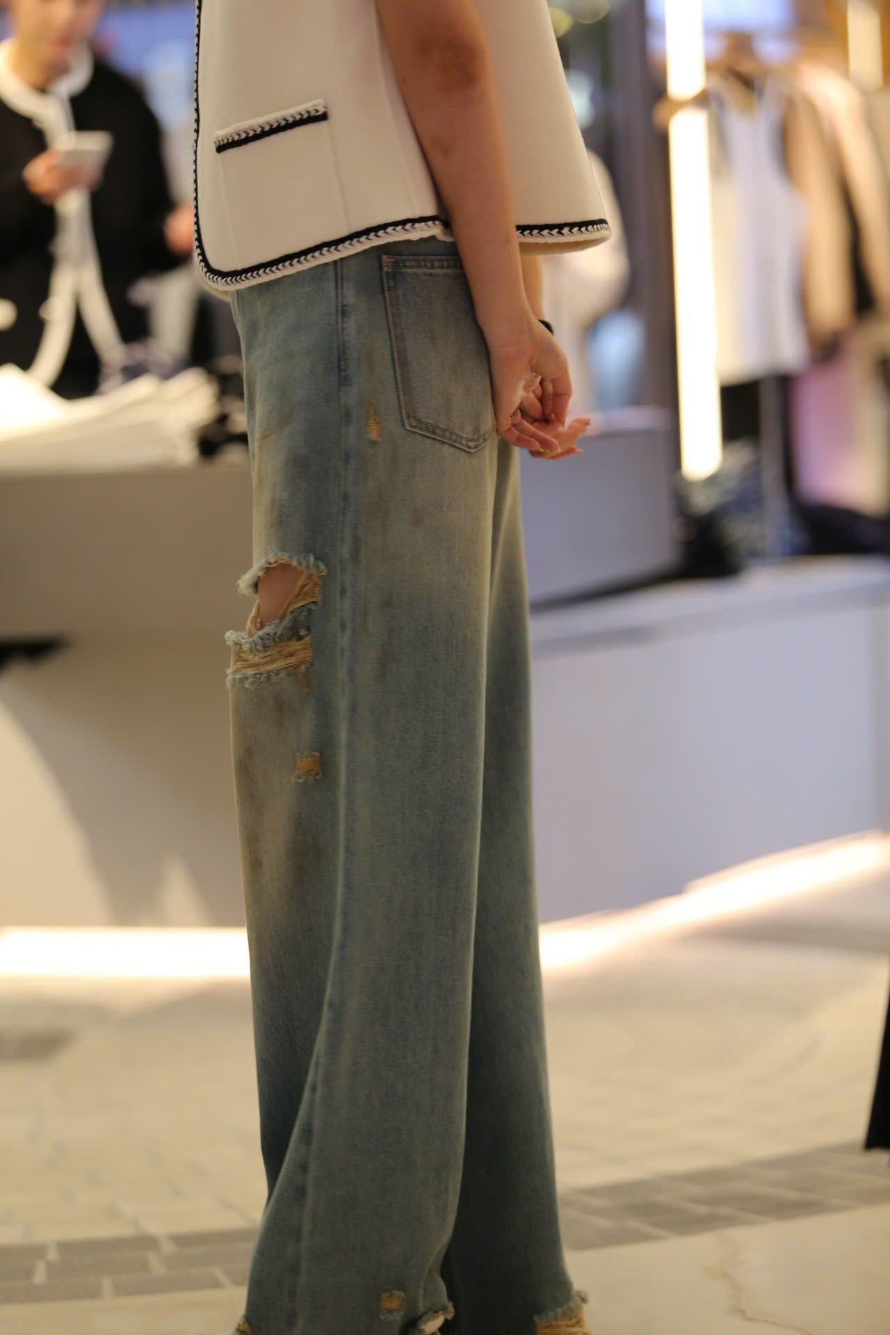  Quần jean rách gối ss25 