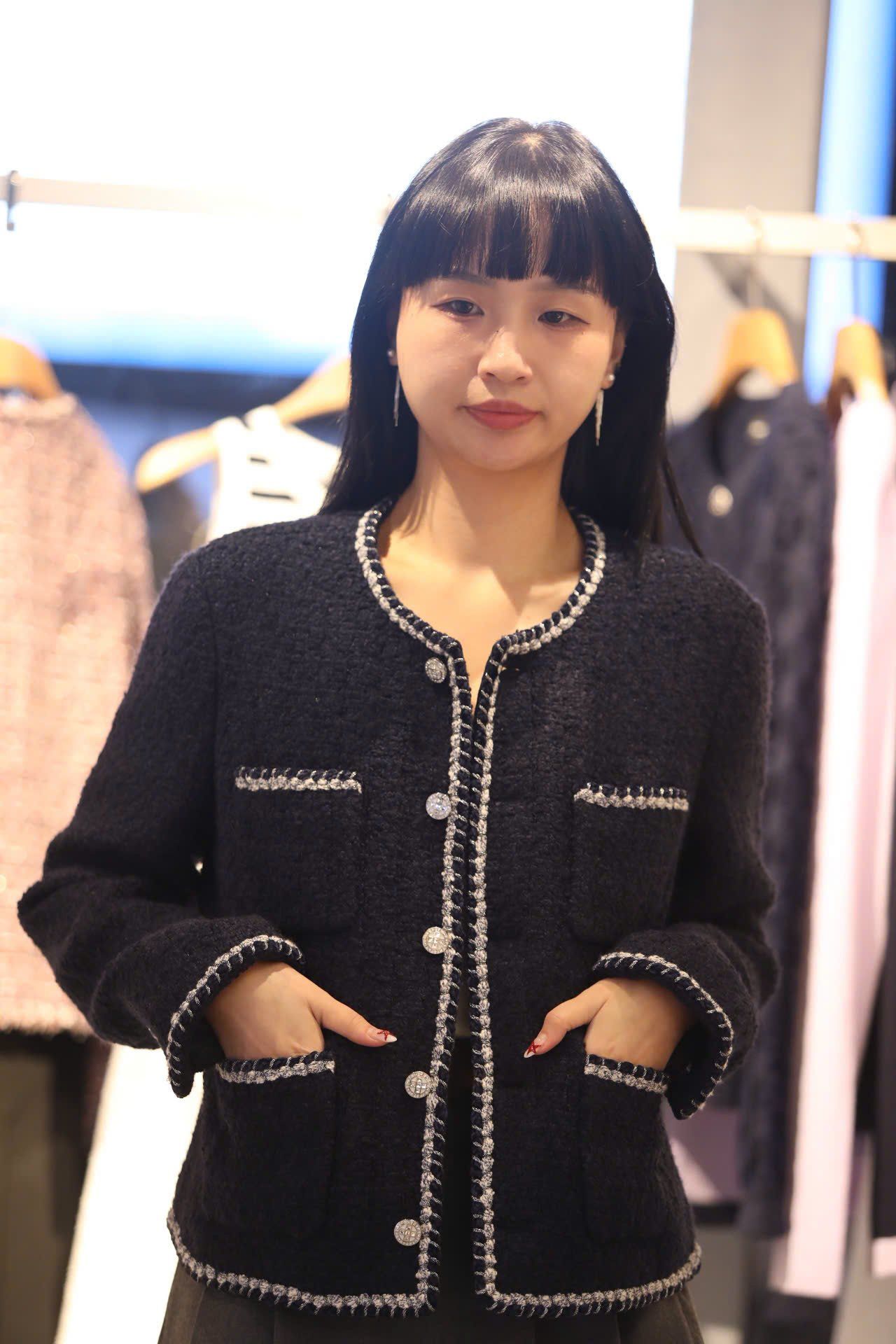  3. Áo Tweed Xanh navy viền trắng 