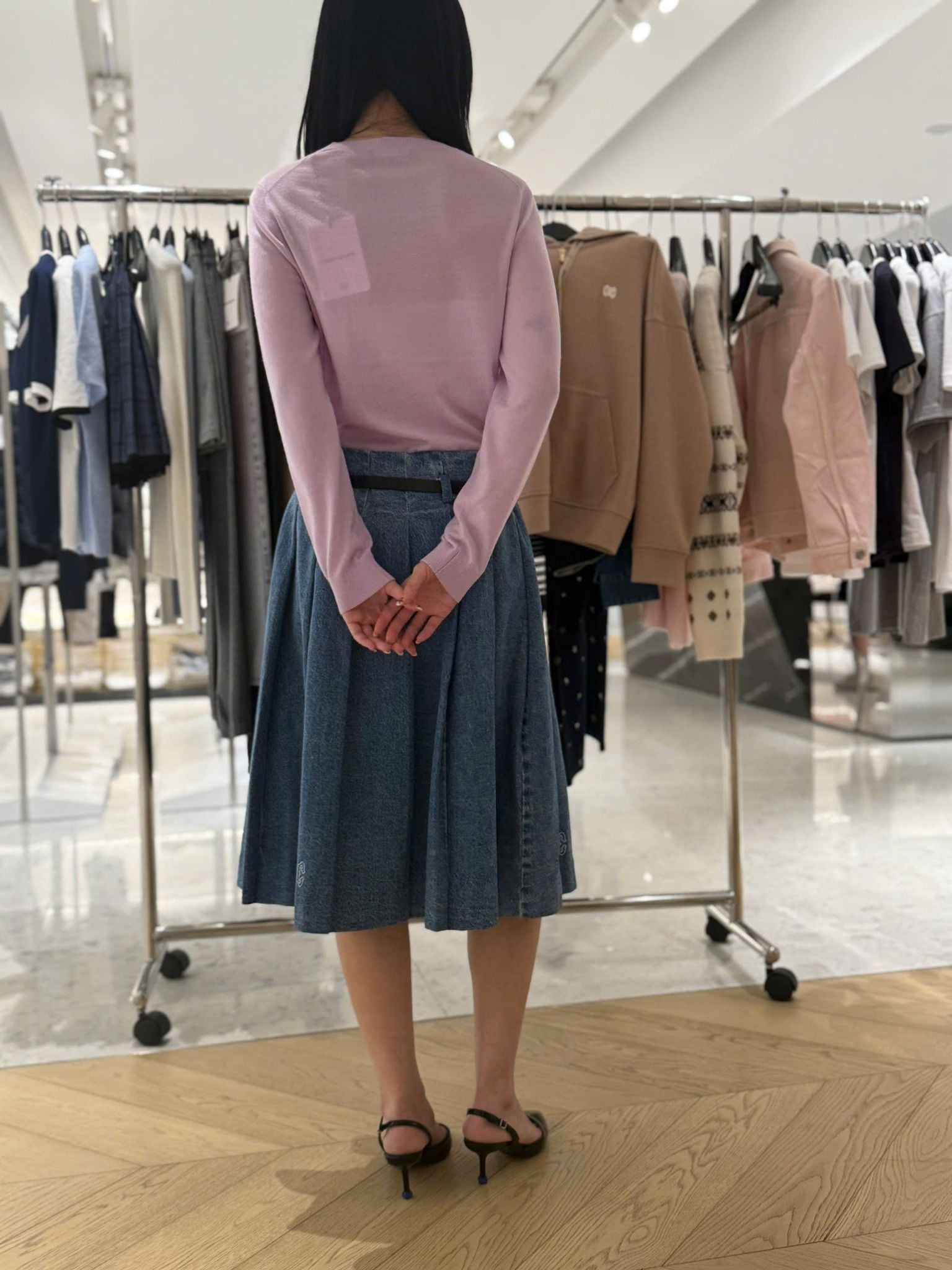  Chân váy dài jean, logo gấu kèm Belt da 