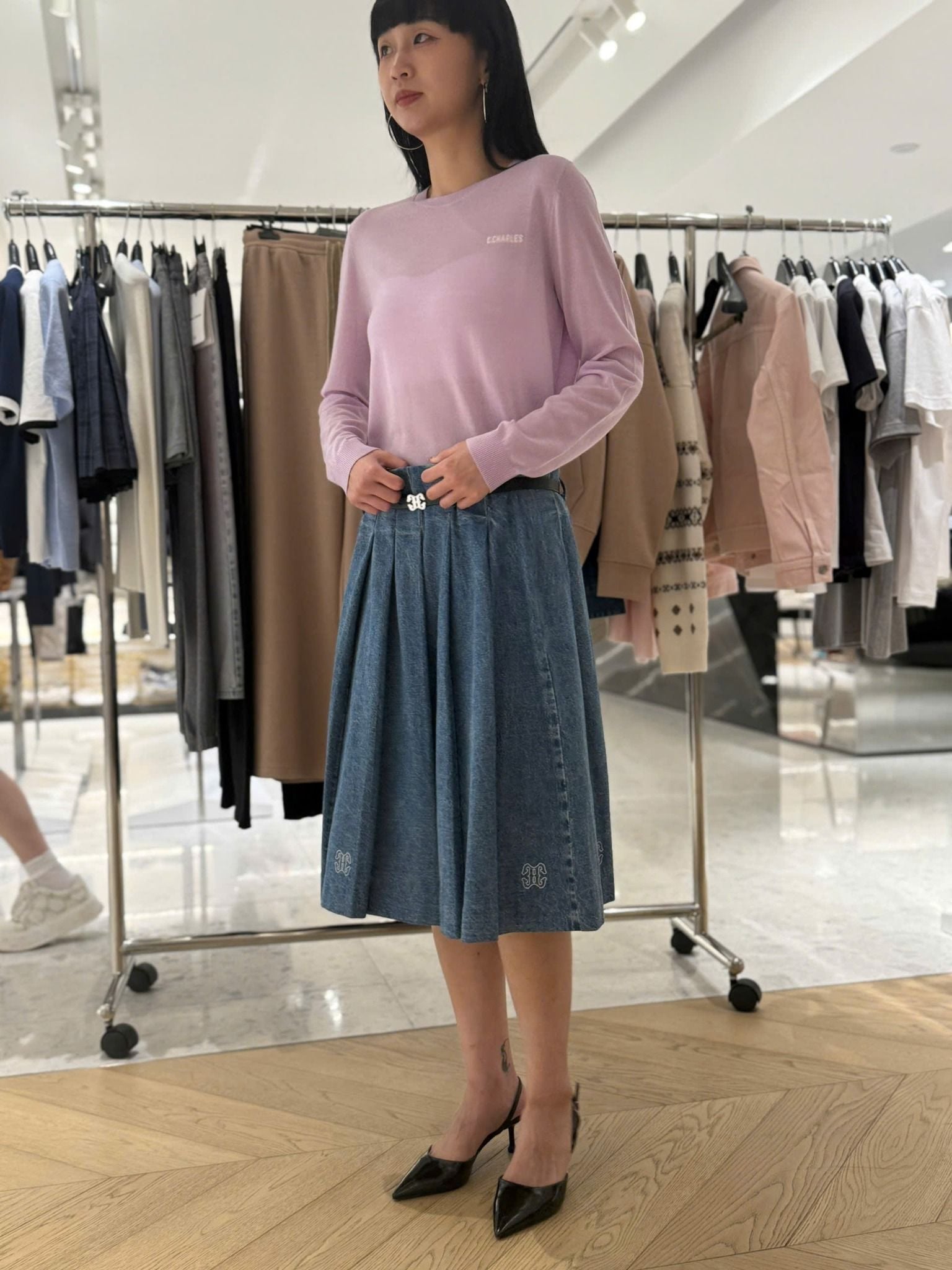  Chân váy dài jean, logo gấu kèm Belt da 