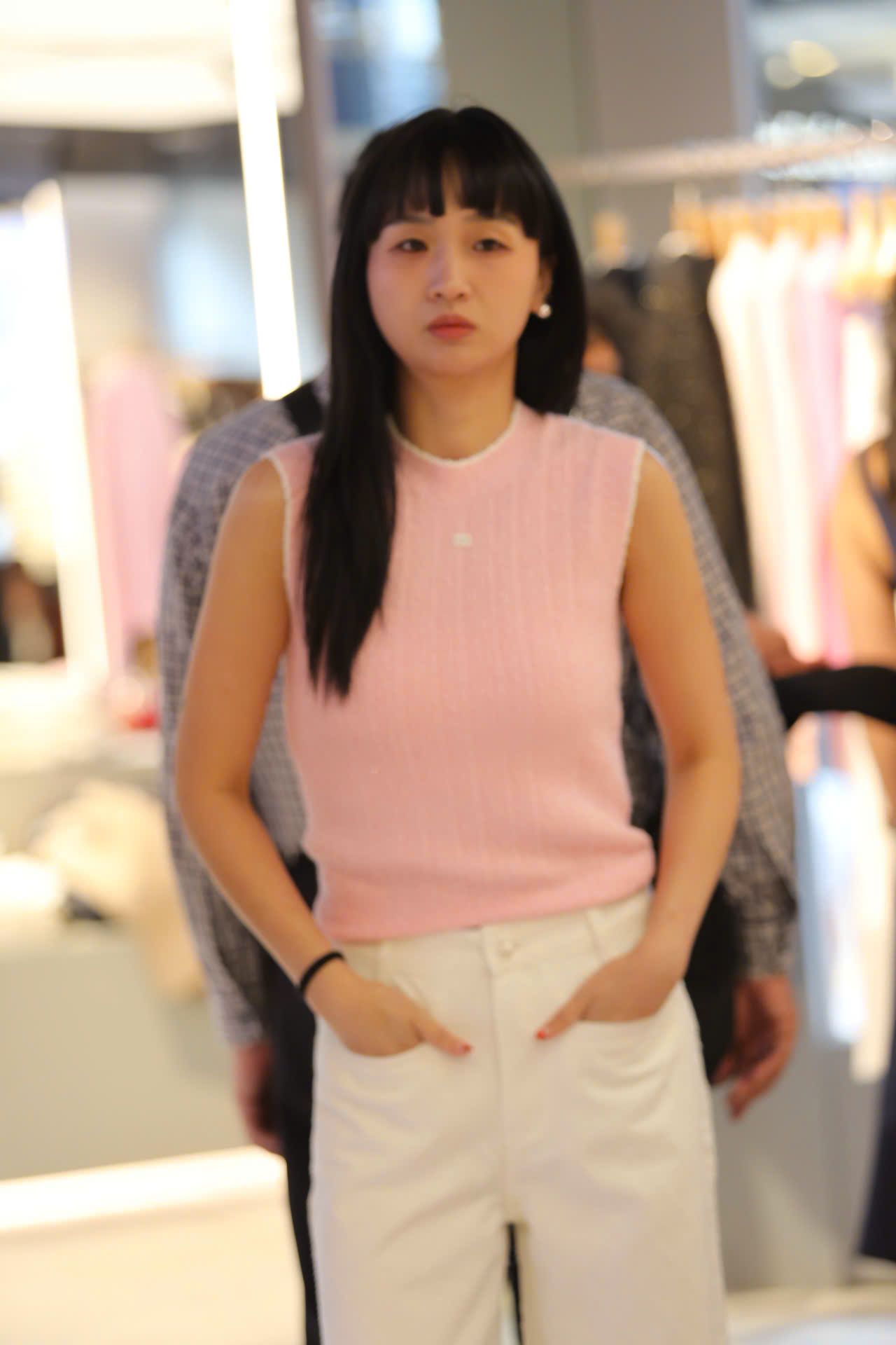  Áo 3 lỗ hồng, logo đá 