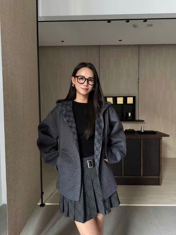  Áo khoác dạ ép xám ( DÀI) có mũ lót full logo 