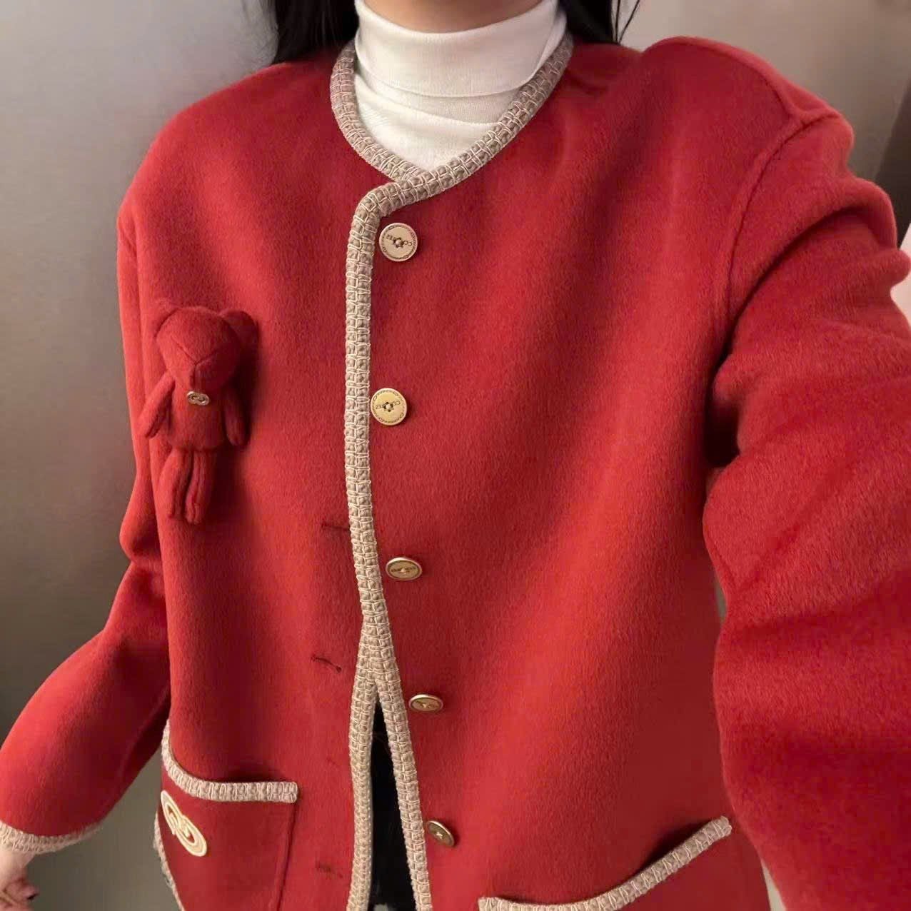  4.Áo khoác dạ Gấu ngực - Đỏ 