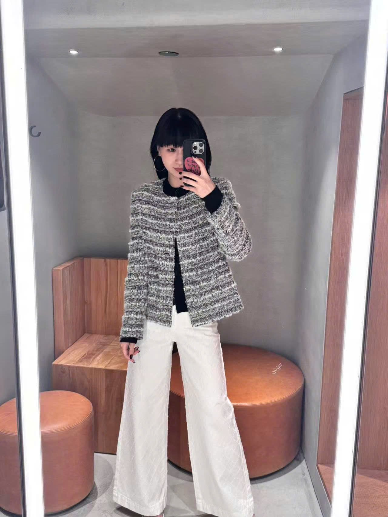  Áo Tweed ghi xám kẻ trắng 