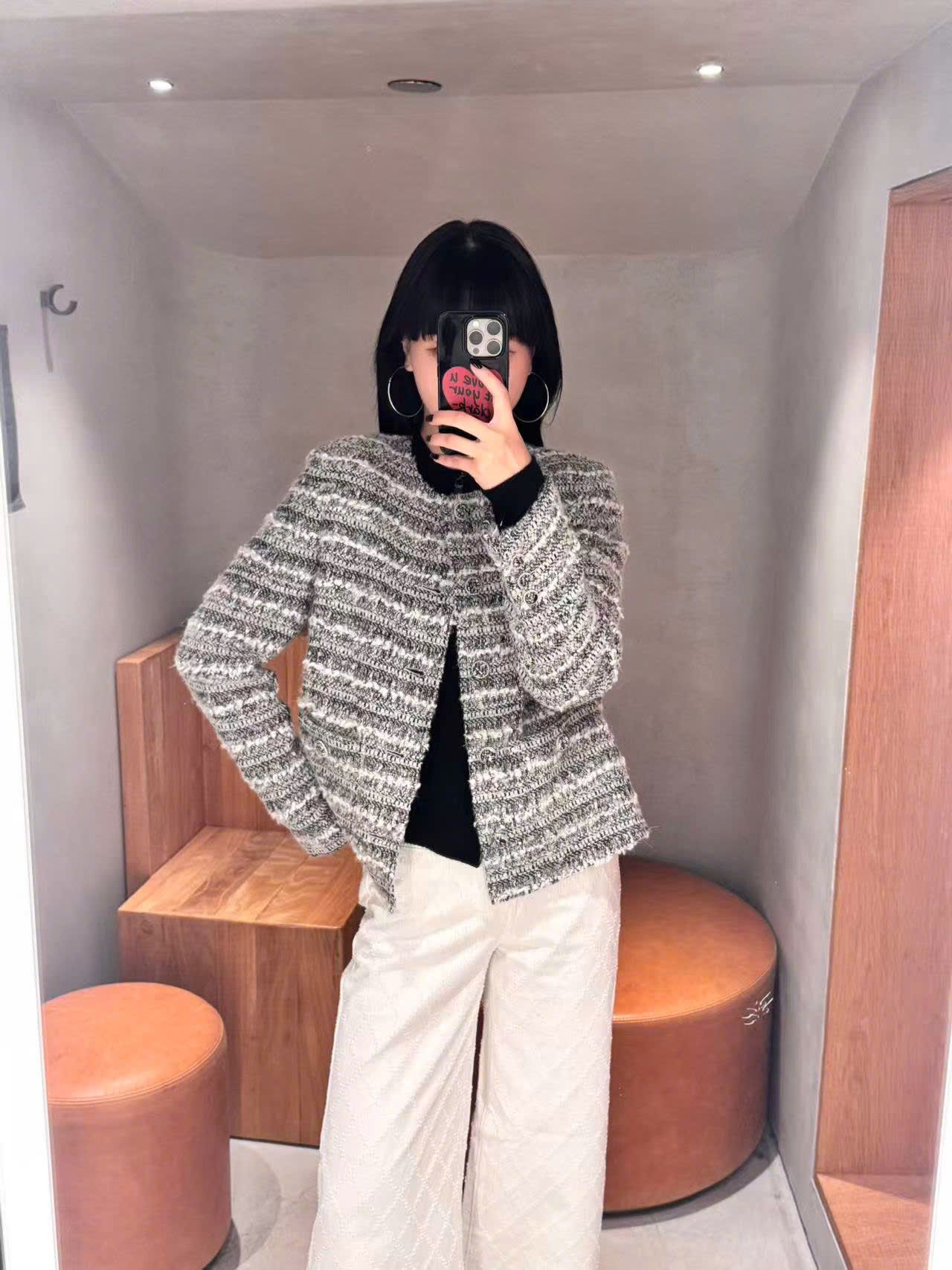  Áo Tweed ghi xám kẻ trắng 