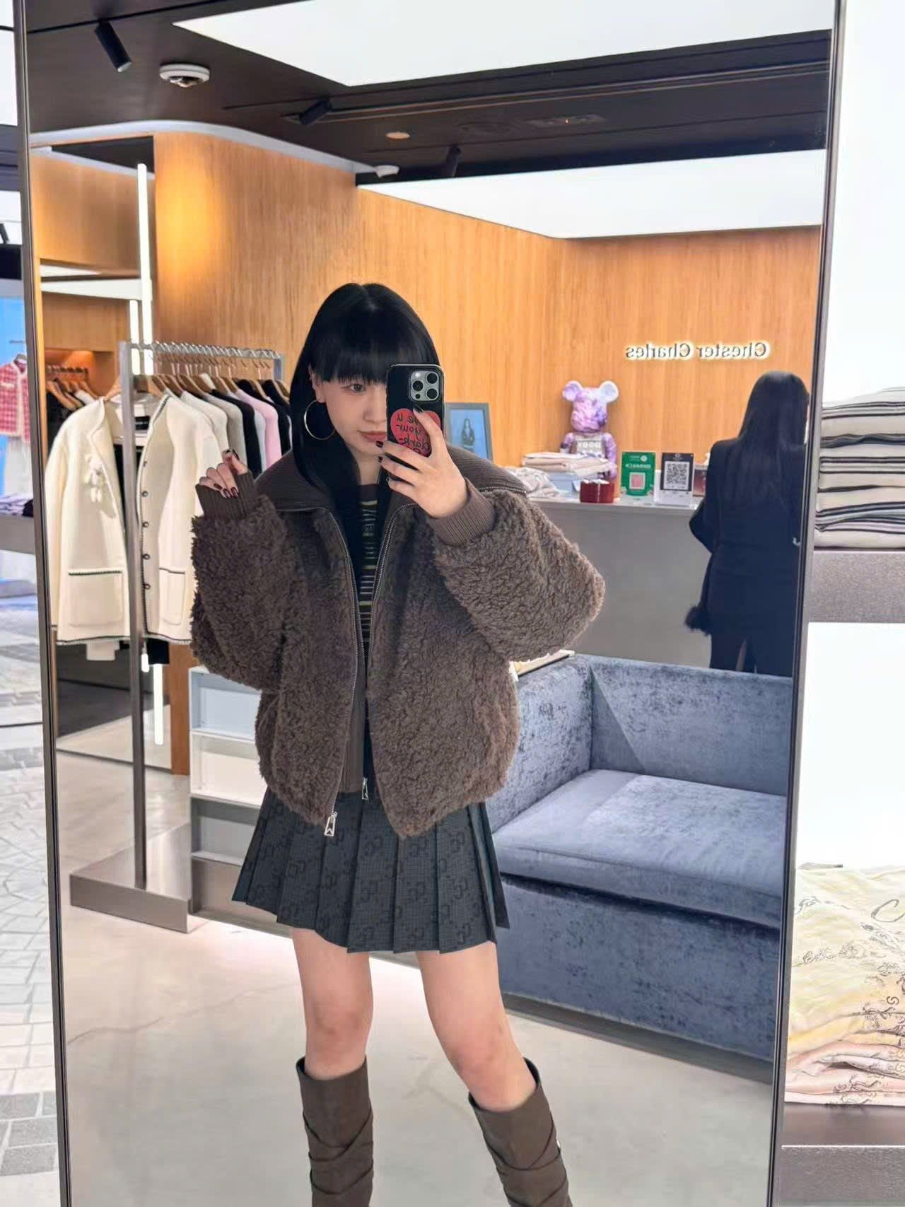  Áo khoác lông màu nâu cổ bẻ khóa zip 