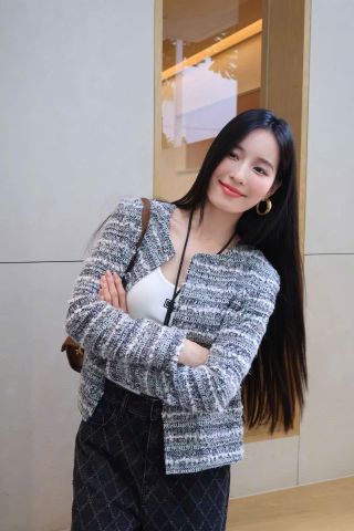  Áo Tweed ghi xám kẻ trắng 