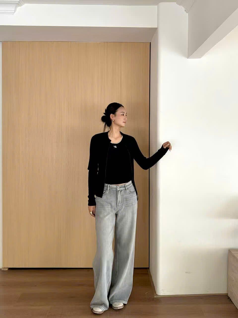  Áo khoác đen khóa Zip 2 chiều 