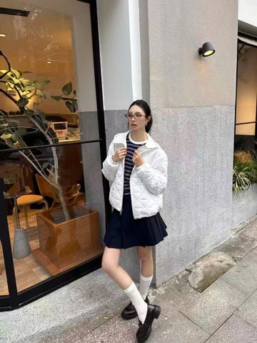  Áo phao trắng - Trám mũ liền 