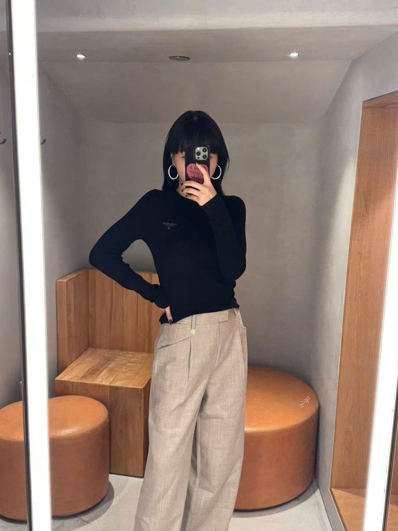  Quần vải màu beige new ss 