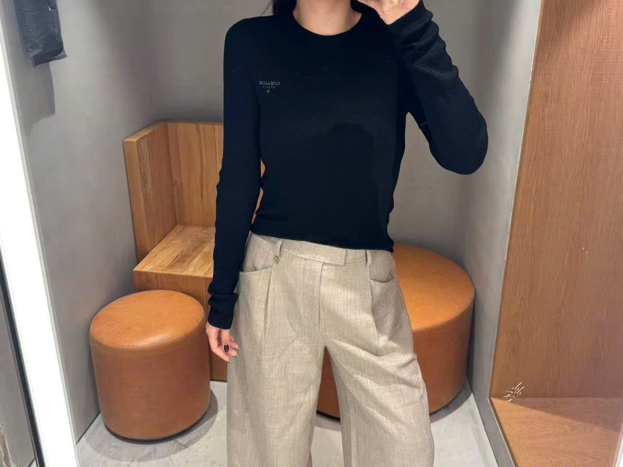  Quần vải màu beige new ss 