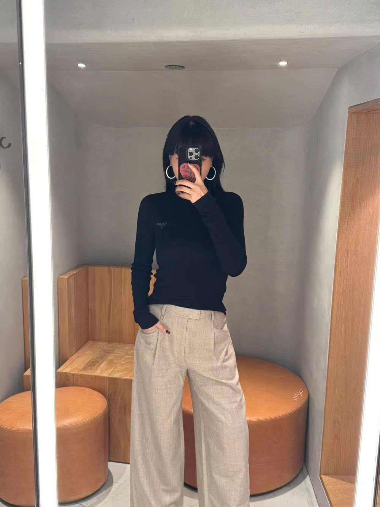  Quần vải màu beige new ss 