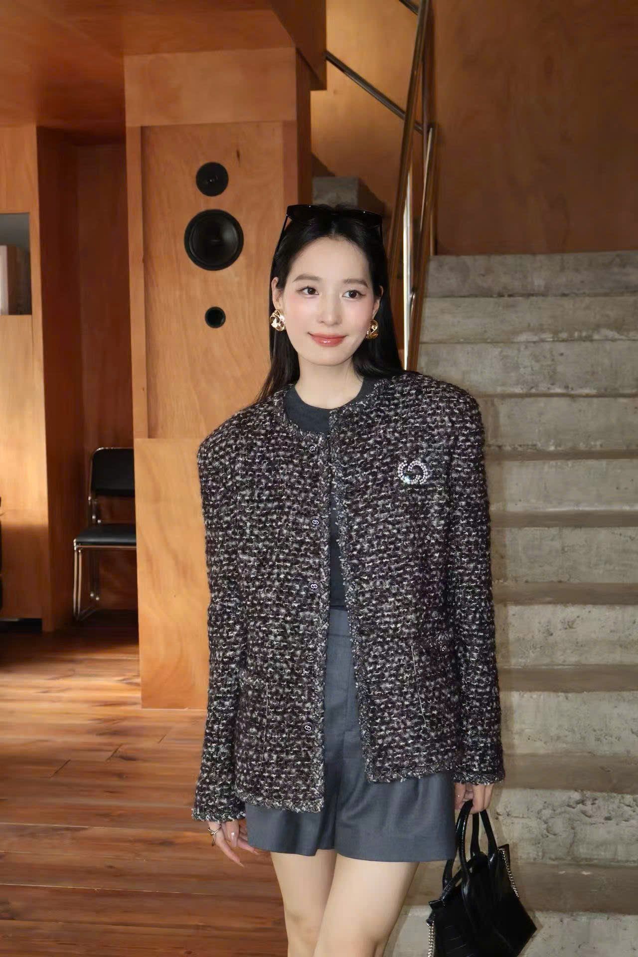  Áo tweed nâu cacao logo 1 bên 