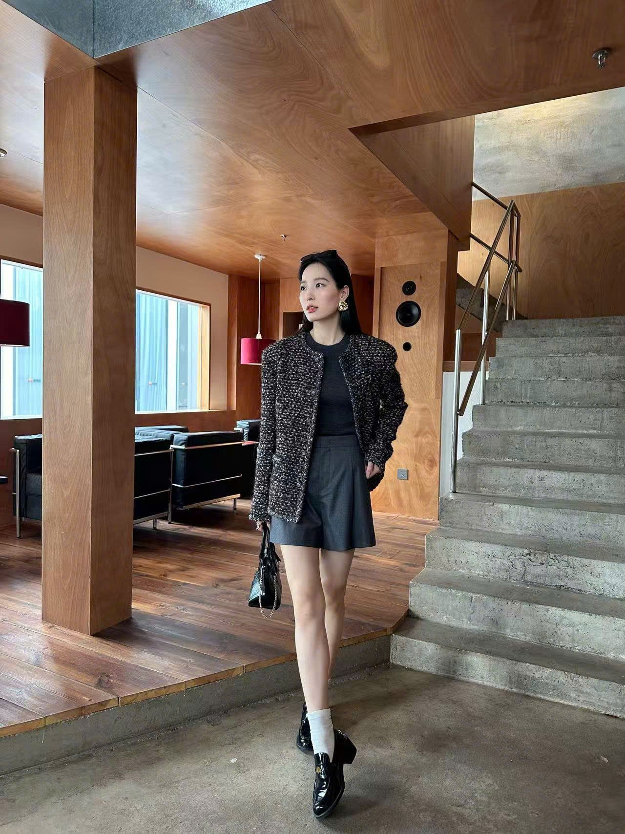  Áo tweed nâu cacao logo 1 bên 