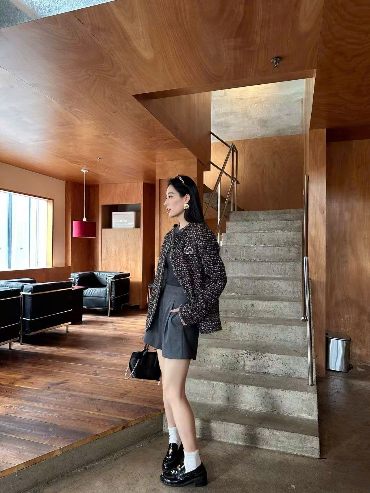  Áo tweed nâu cacao logo 1 bên 