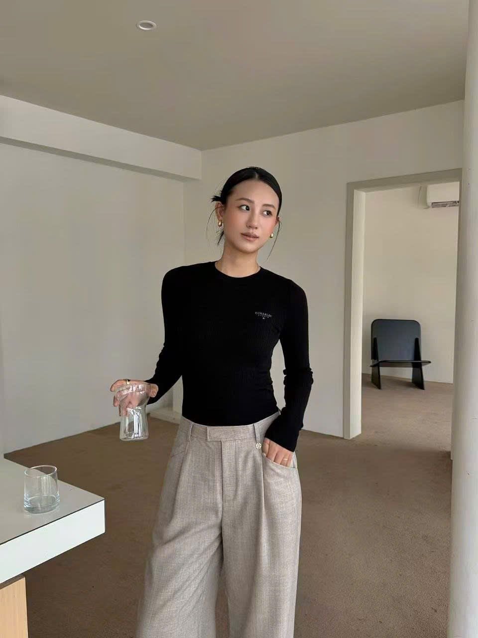  Quần vải màu beige new ss 